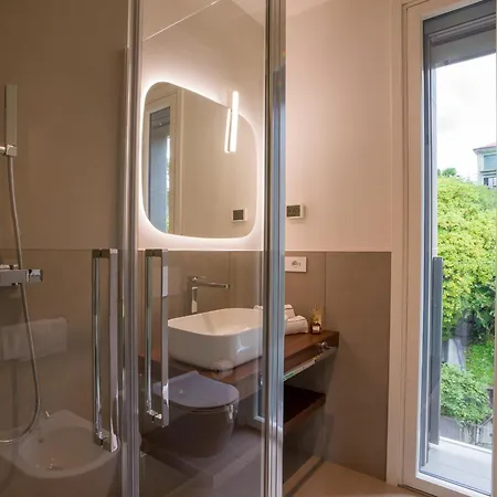 Residenza Montebello アパート ヴェルバーニア