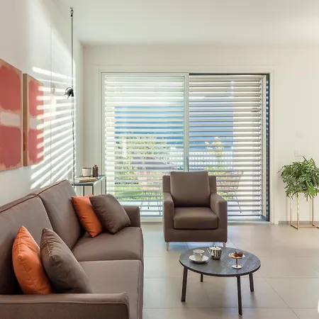 Residenza Montebello 아파트 베르바니아