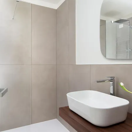 아파트 Residenza Montebello 베르바니아